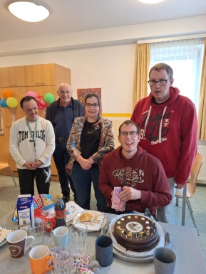 Gruppenbild mit dem Geburtstagskind